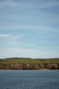 Wind turbine near a lake