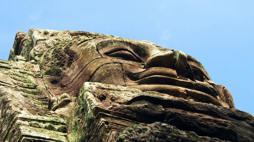 Low angle view of statue against clear sky