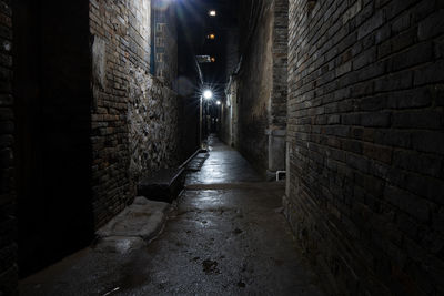 alley