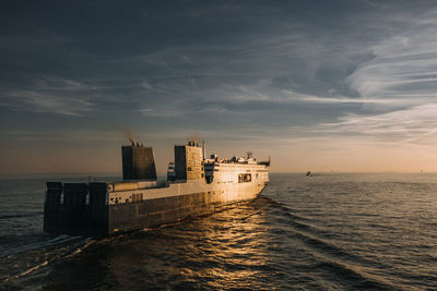 Ship leaving port