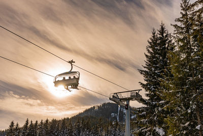 Ski lift, hochwurzen i in planai hochwurzen - skiing heart of the schladming dachsteinl austria