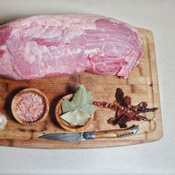 Close-up of bread on cutting board