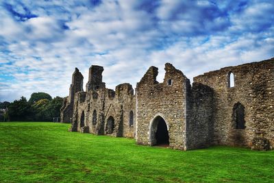 Old ruins against sky