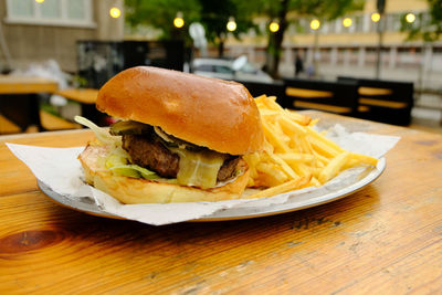 Close-up of burger in plate on table