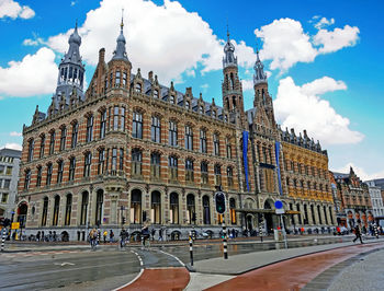 View of historic building against cloudy sky