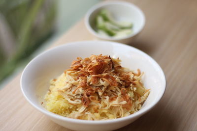 Close-up of noodles in bowl on table