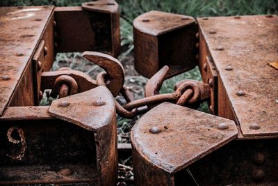 Close-up of old rusty wheel