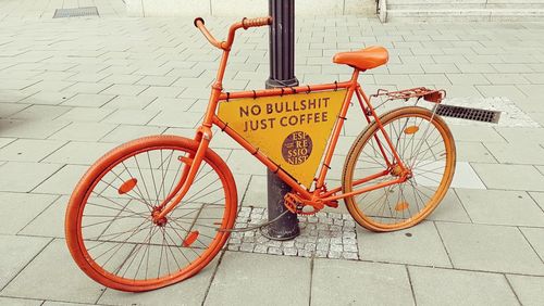 Bicycle sign on street