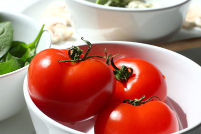 Close-up of tomatoes in bowl