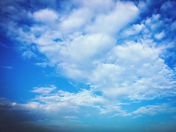 Low angle view of cloudy sky