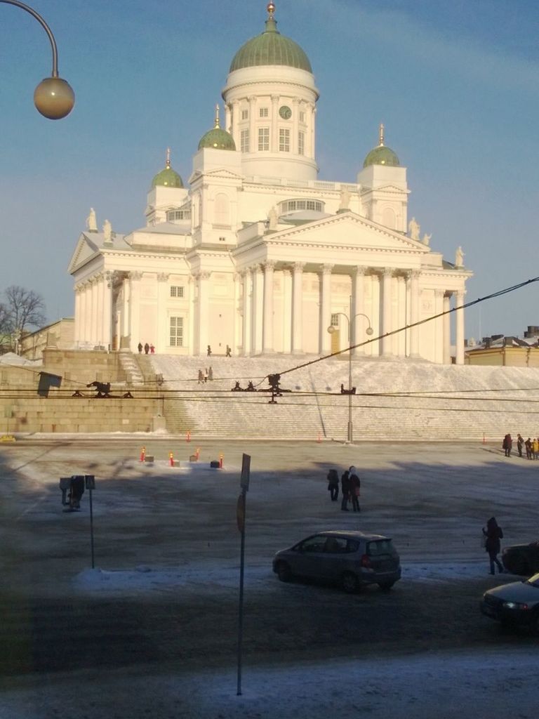 architecture, building exterior, built structure, famous place, travel destinations, travel, tourism, international landmark, dome, history, city, capital cities, incidental people, town square, men, church, sky, place of worship, religion