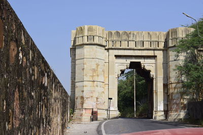 Old gate to enter the fort area.