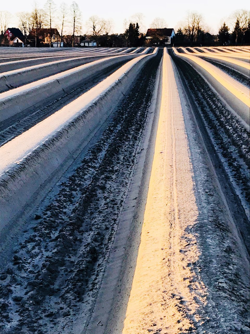 ROAD IN SNOW