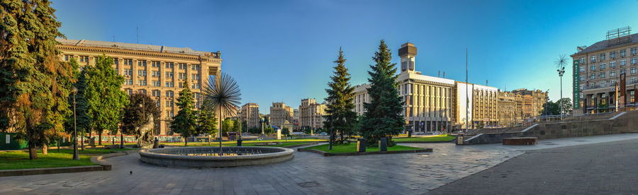 Maidan nazalezhnosti or independence square in kyiv, ukraine, on a sunny summer morning