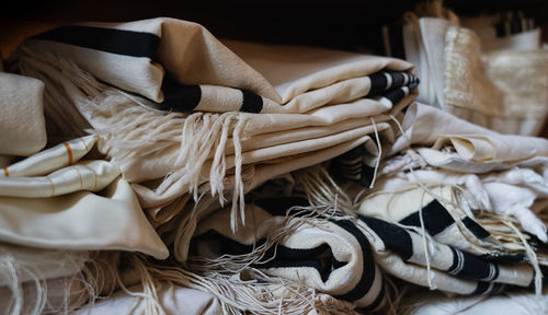 Jewish prayer dress cloths 