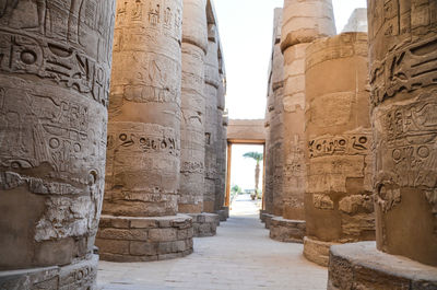  pillars at karnak temple in egypt 