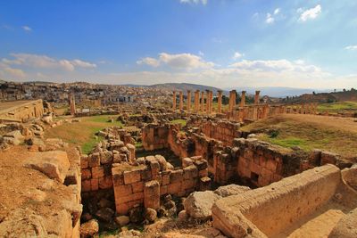 Ancient roman ruins against sky