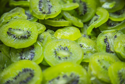 Full frame shot of kiwi slices