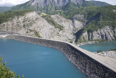 High angle view of dam in lac de serre-poncon