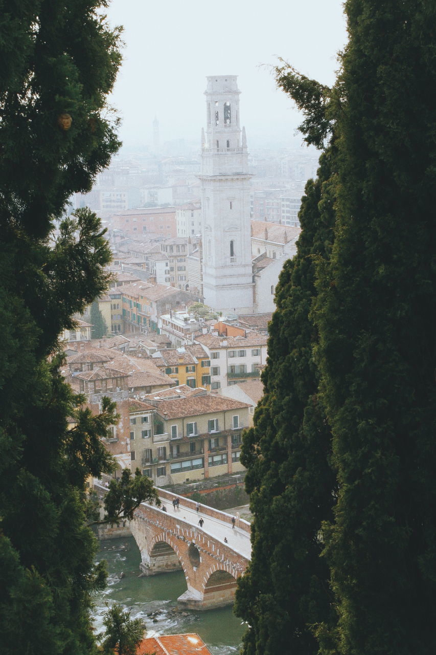 BUILDINGS IN CITY