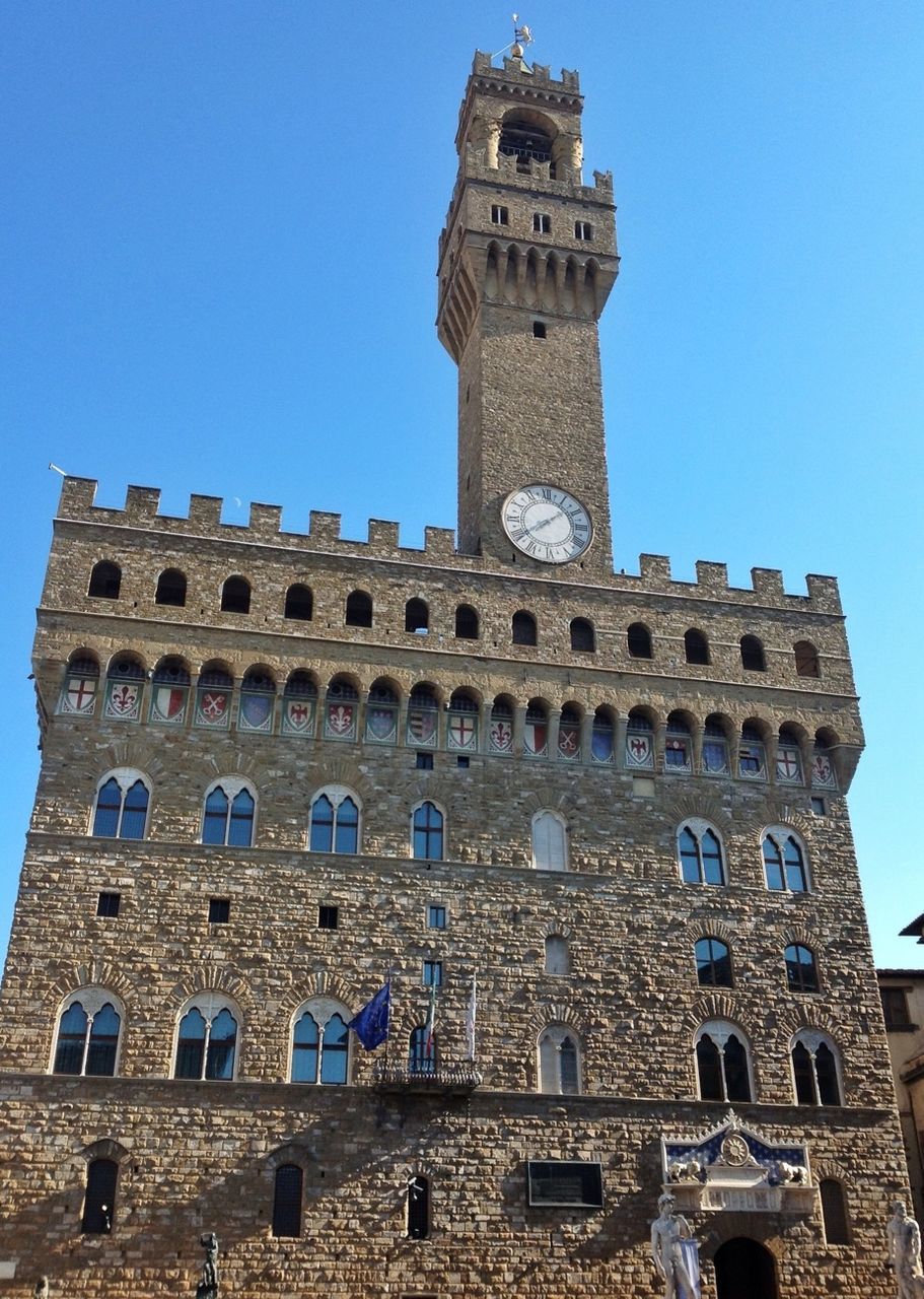 architecture, built structure, building exterior, clear sky, history, low angle view, blue, famous place, travel destinations, tower, tourism, travel, the past, religion, place of worship, old, international landmark, arch, sunlight