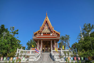 Pakoh temple against clear blue sky