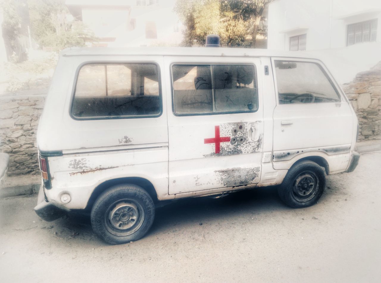 CLOSE-UP OF CAR