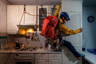 Climbing in the kitchen during quarantine time