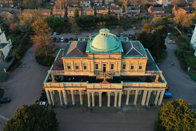 Grand building taken from the air
