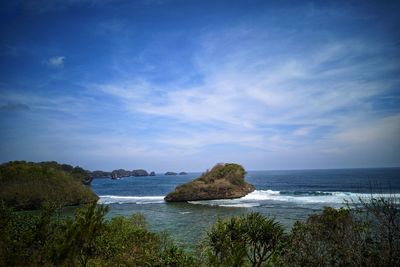 Scenic view of sea against sky