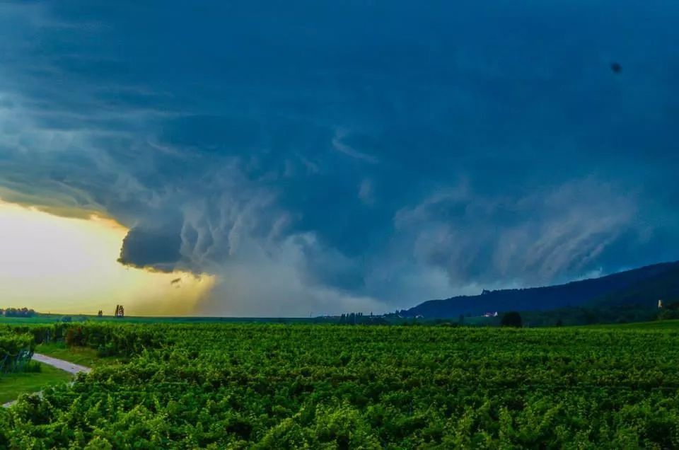 Stormchasing