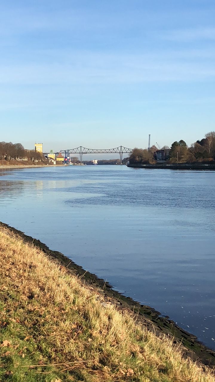 BRIDGE OVER RIVER IN CITY