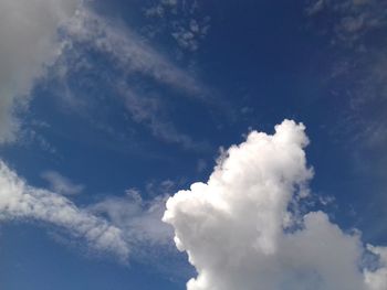 Low angle view of vapor trail in sky