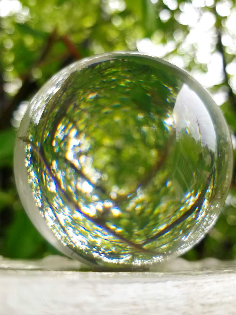 CLOSE UP OF BUBBLES IN GLASS