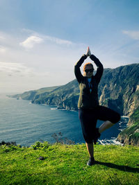 Tree pose at the cliff