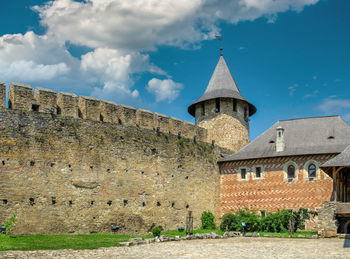 Khotyn, ukraine 11.07.2021. khotyn fortress in chernivtsi region of ukraine on a sunny summer day