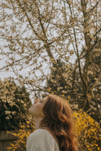 Side view of woman looking away