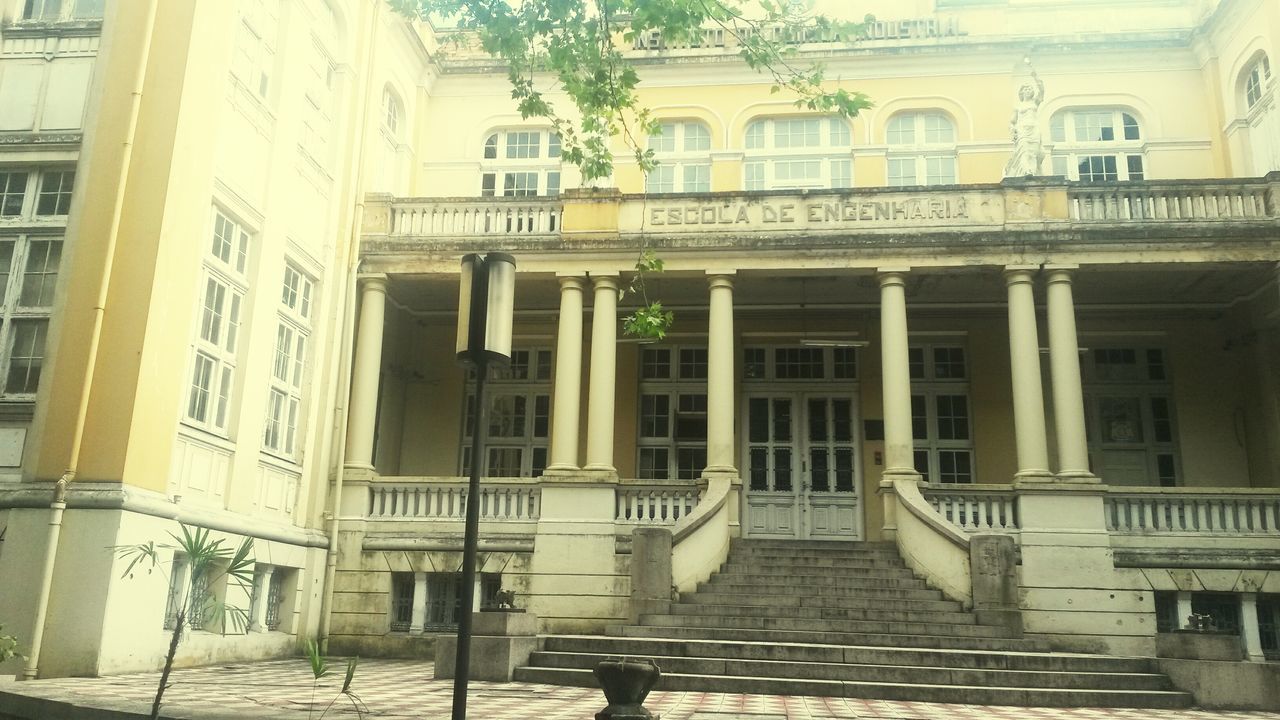 architecture, built structure, building exterior, window, building, residential building, residential structure, city, balcony, railing, day, door, no people, house, outdoors, facade, incidental people, in a row, empty, sunlight