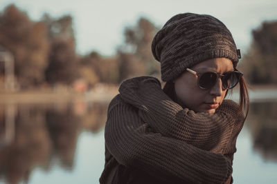 Young woman wearing hat