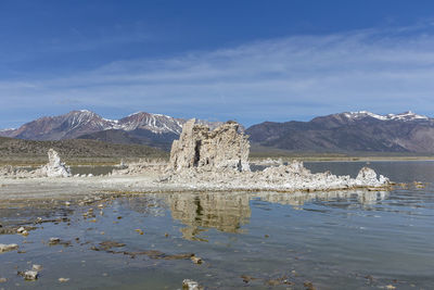 Scenic figures of calcium at the mono lake in lee vining, usa