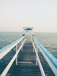 Jetty leading to sea