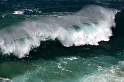 Waves splashing on sea