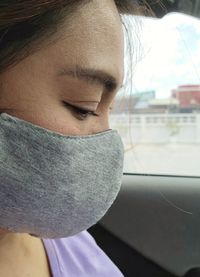 Women wear masks to protect covid-19