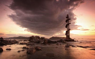 View of sea against cloudy sky