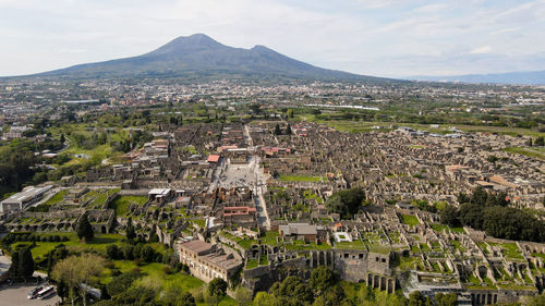 Pompeji view from above with the vesuv