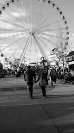 Amusement park ride