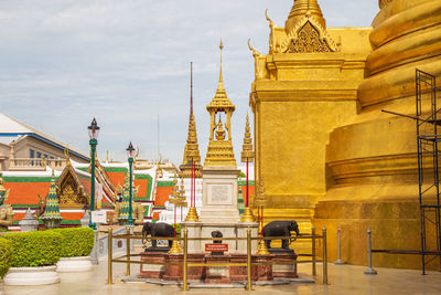 The monument of king rama iv at wat phra kaew