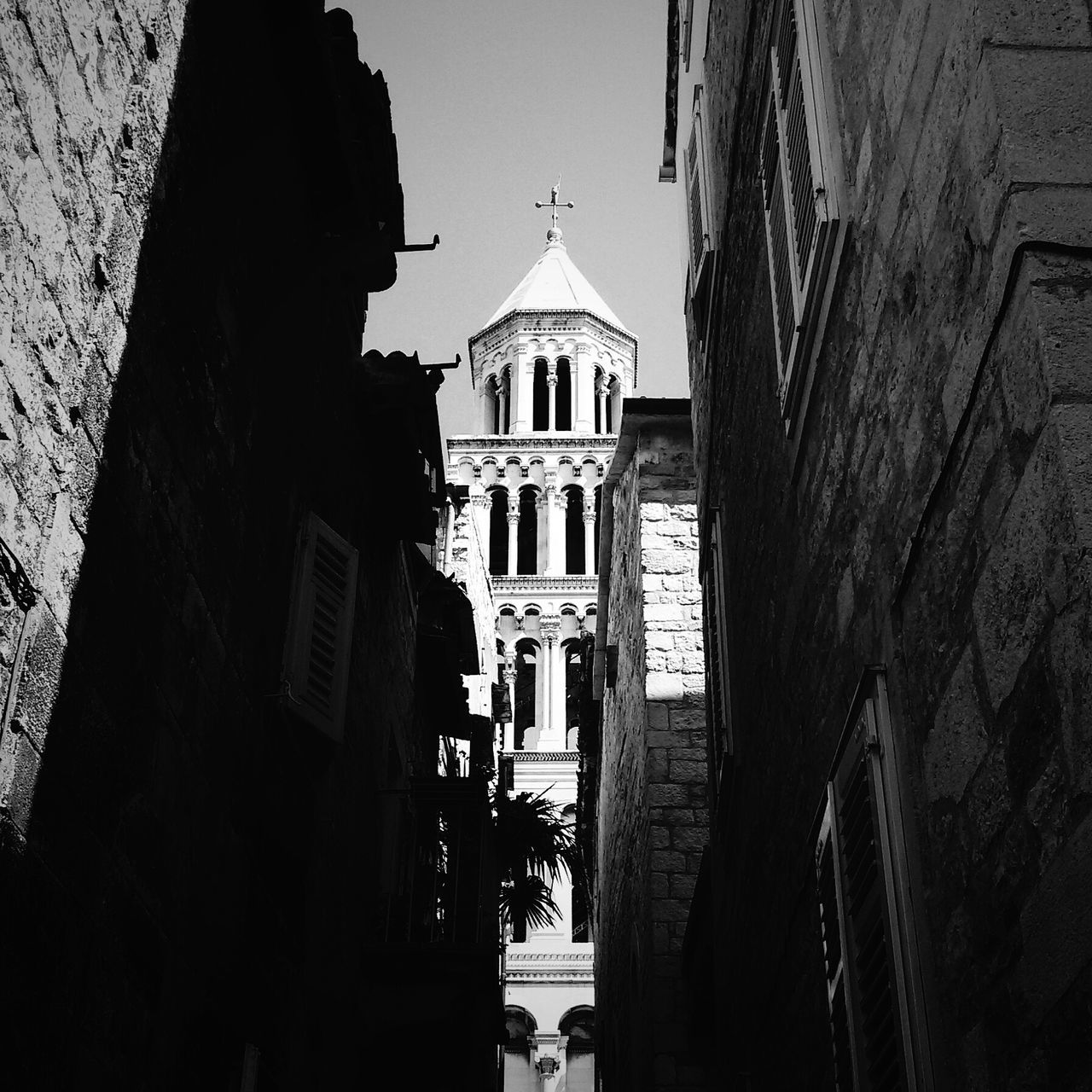 religion, architecture, built structure, building exterior, spirituality, place of worship, dome, sky, day, no people, outdoors