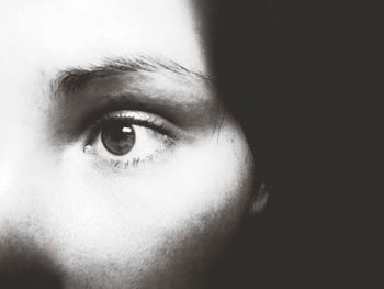 Close-up portrait of young woman