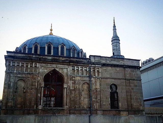 architecture, built structure, building exterior, place of worship, religion, church, spirituality, dome, clear sky, low angle view, cathedral, travel destinations, famous place, islam, mosque, facade, arch, cross